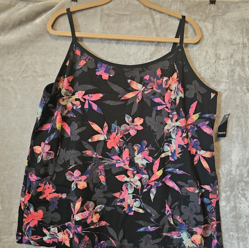 NWT Torrid Black Floral Camisole Tank Sz 5